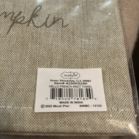Mud Pie Hello French Knot Towel/NWT - Picture 4 of 7